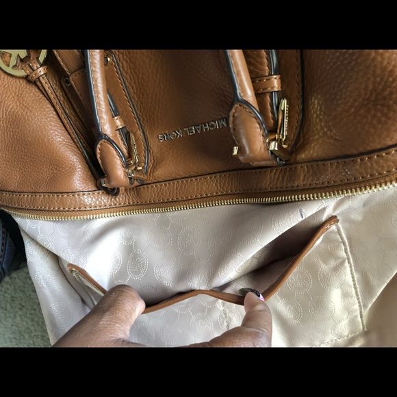 Michael Kors Purse - Picture 4 of 7